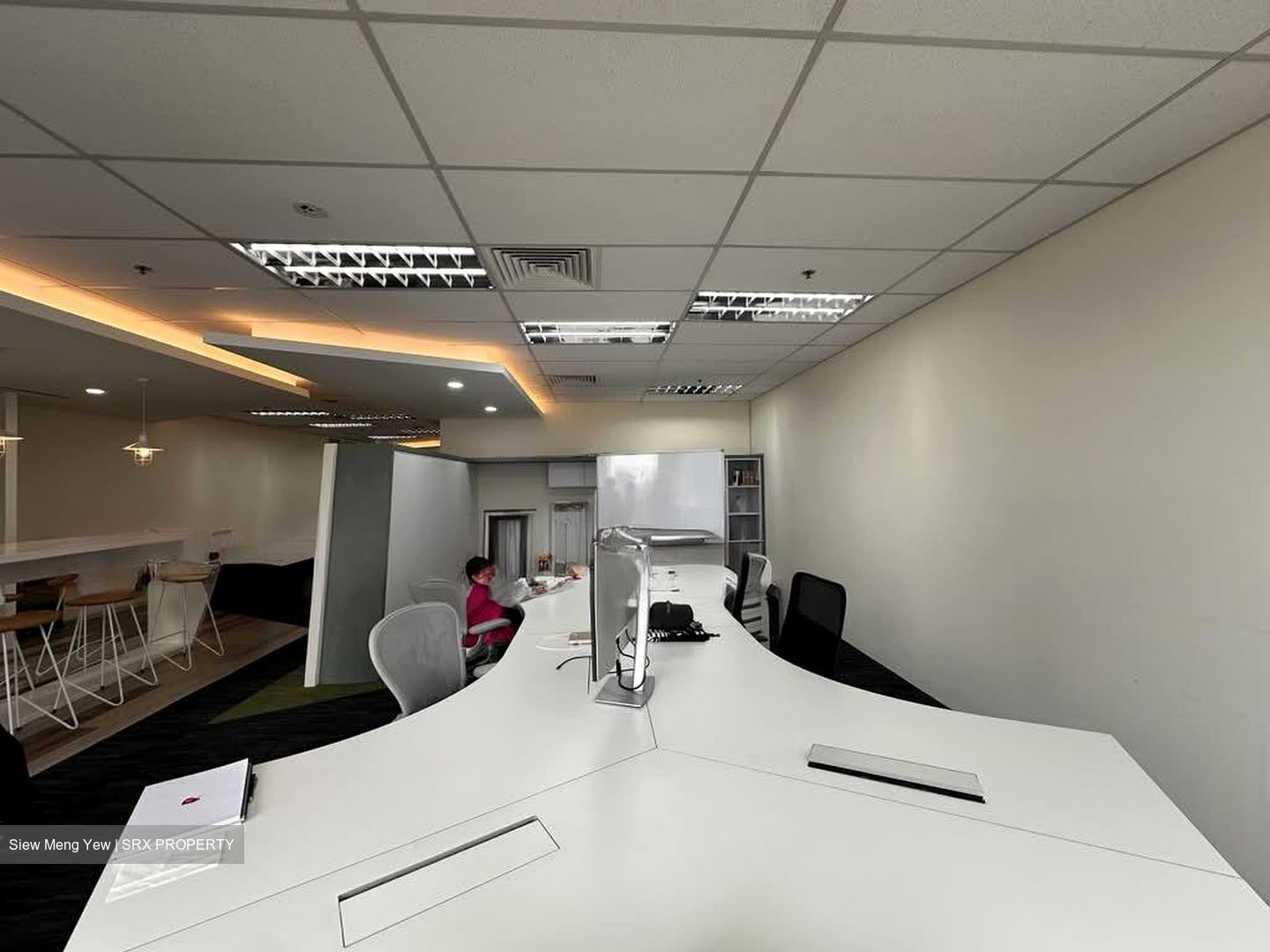 One Raffles Place (D1), Office #534782301